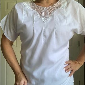 Vintage Jon Albert delicate lace front inset button back blouse
